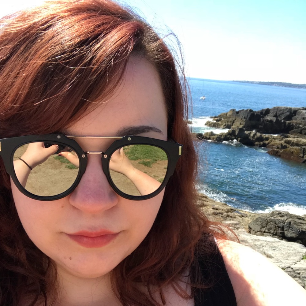 Meet your Posher, Monica